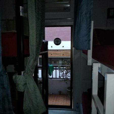 Neverland Dorm Phi Phi Adaları Dış mekan fotoğraf