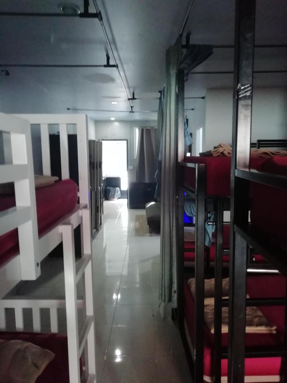 Neverland Dorm Phi Phi Adaları Oda fotoğraf