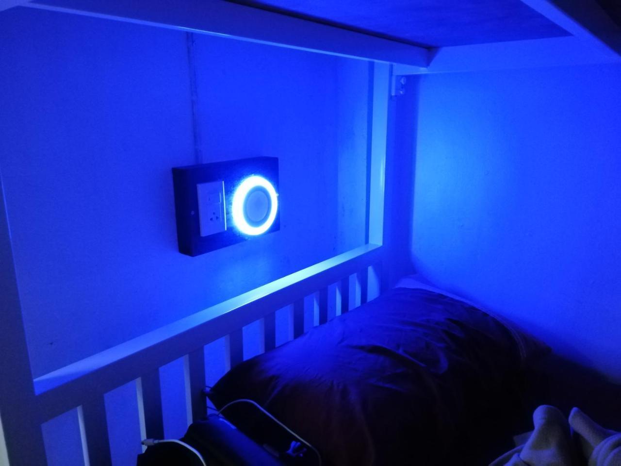Neverland Dorm Phi Phi Adaları Dış mekan fotoğraf