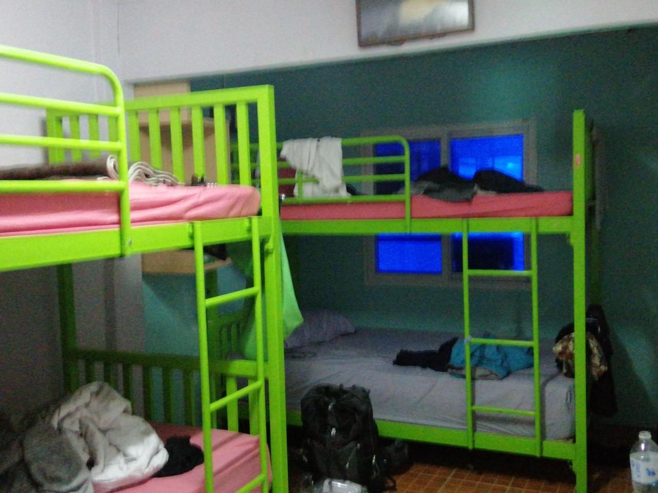Neverland Dorm Phi Phi Adaları Dış mekan fotoğraf