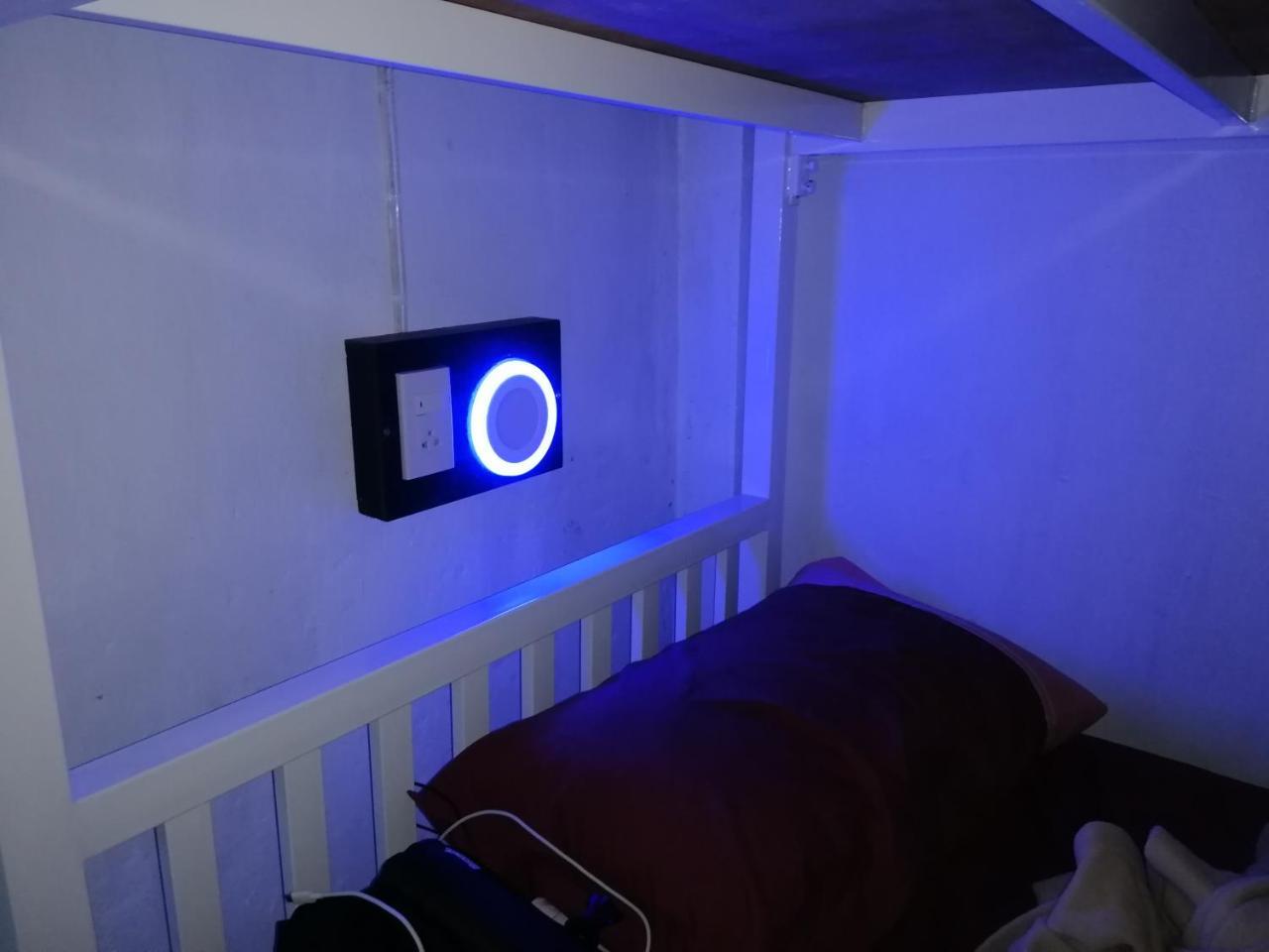 Neverland Dorm Phi Phi Adaları Dış mekan fotoğraf